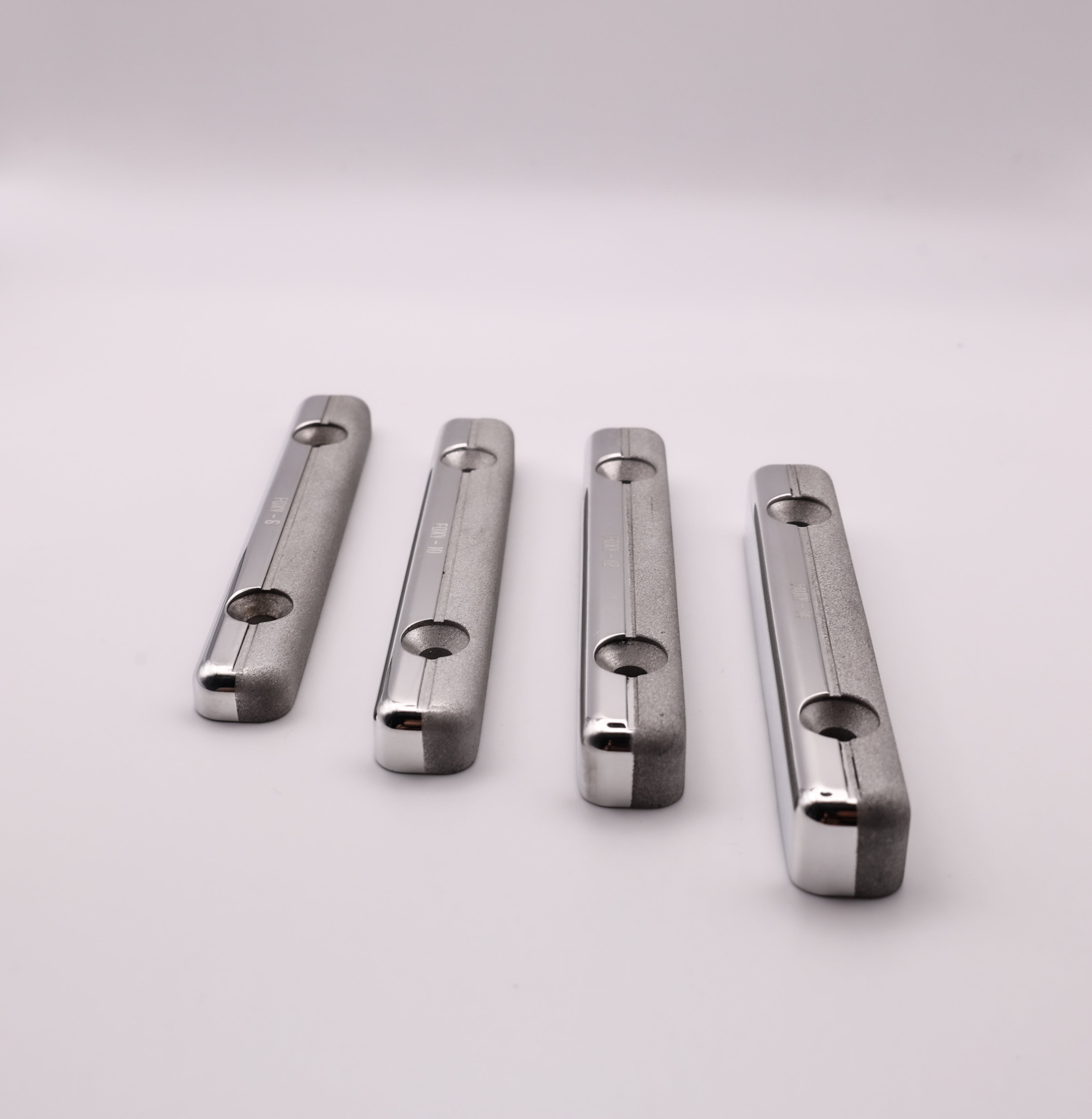 Foxy Hold 8MM Pair